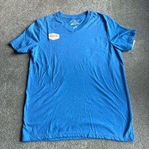 Urban Pipeline Awesomely Soft Ultimate Tee Size Medium NWOT